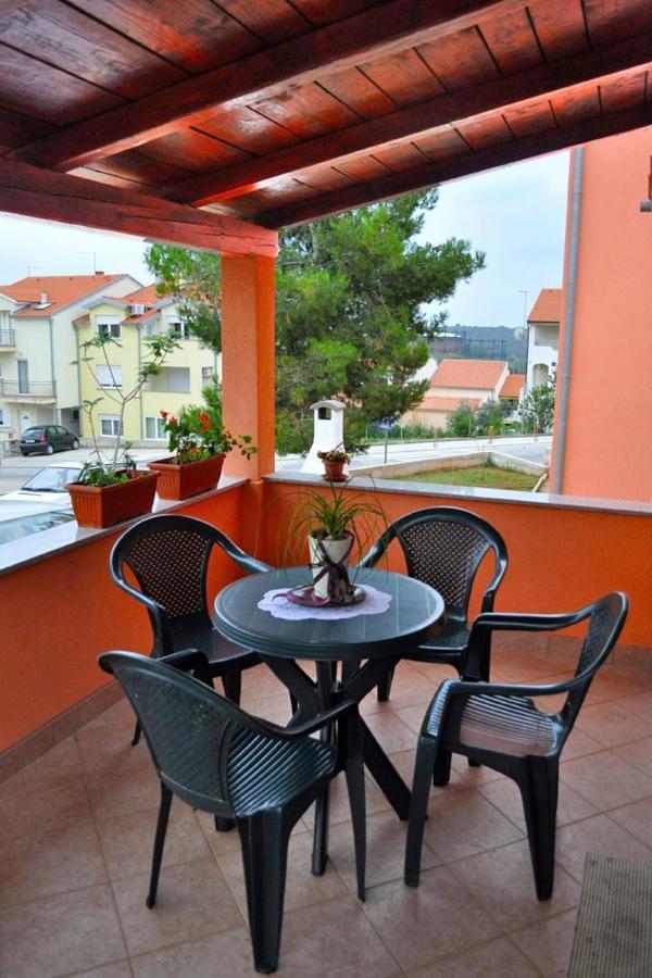 Appartement With A Parking Space - 7664